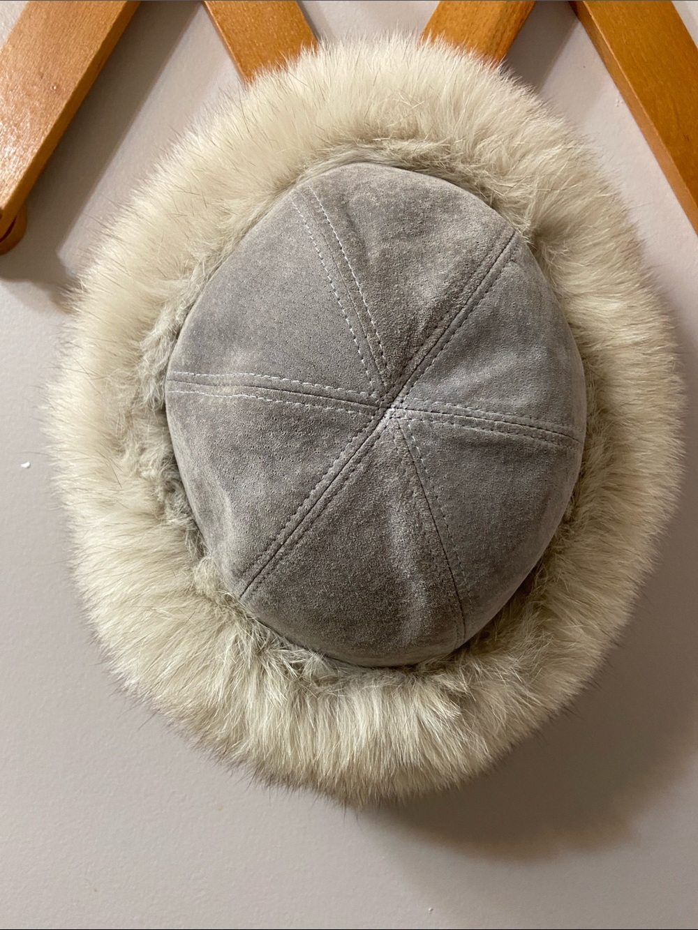W-o-W…Fur & Leather